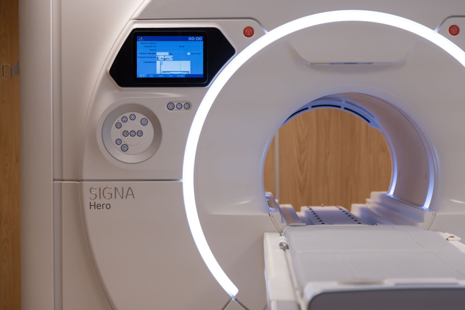 Μαγνητικός Τομογράφος SIGNA Hero 3.0T